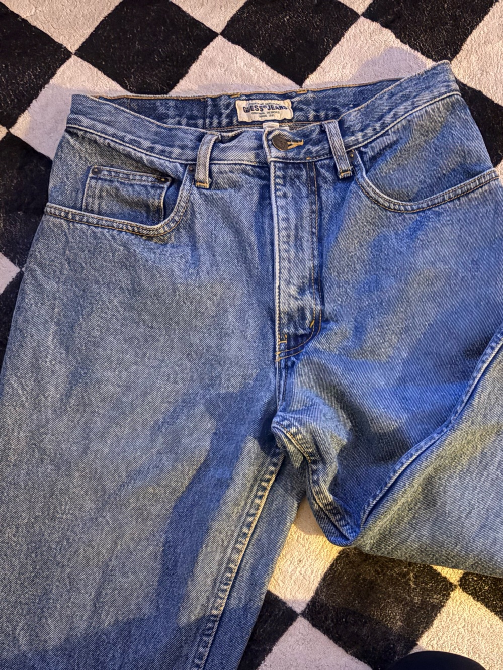 Vintage Guess Straight-Leg Women's Jeans in Blue Wash